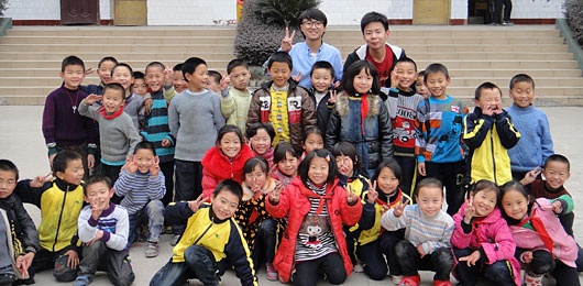  盐井小学献爱心--国际项目部CAS活动 