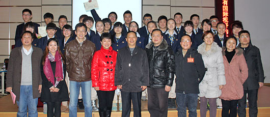  2013届中加班毕业典礼隆重举行 