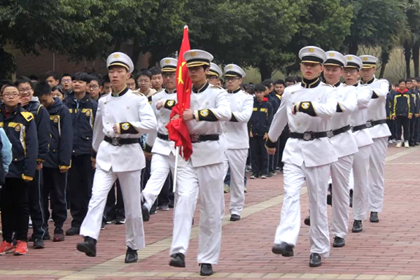 开学季 | 春风十里，不如少年奋起！