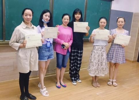 教研动态 | PYPC英语组：在研讨中大胆挑战 在挑战中不断创新
