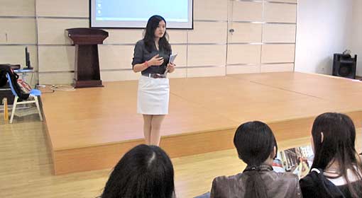  霍特国际商学院访问我校国际项目部 