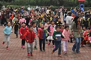 珍爱生命,关注安全--记中国部?小学11.9安全疏散演练