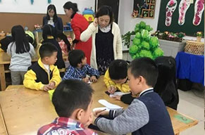 中国部?小学：“家长开放日”活动
